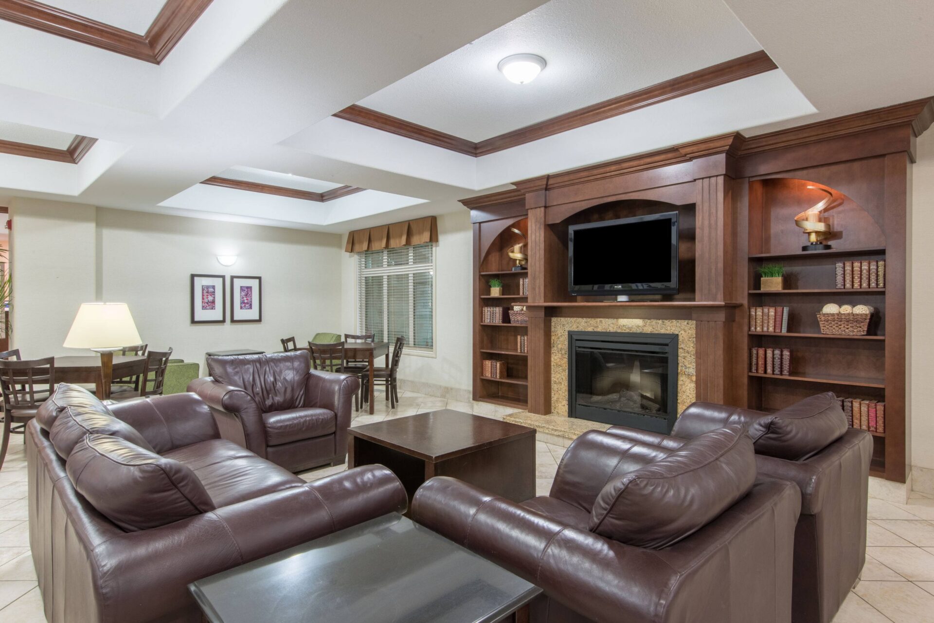 wainwright 26255 lobby view 1